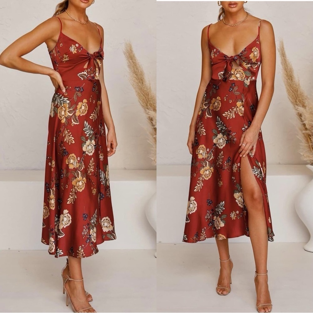 🆕 Spaghetti Strap Midi Satin Floral Dress